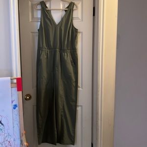 NWT Old navy stretch tech jumpsuit